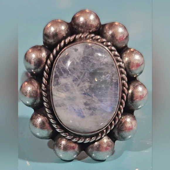 Elegant Sterling Silver Modern Rainbow Moonstone Statement‎ Ring Size 9